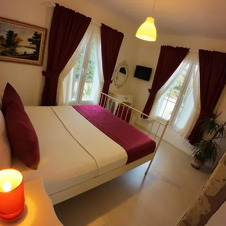 Otel Adelfia 2*